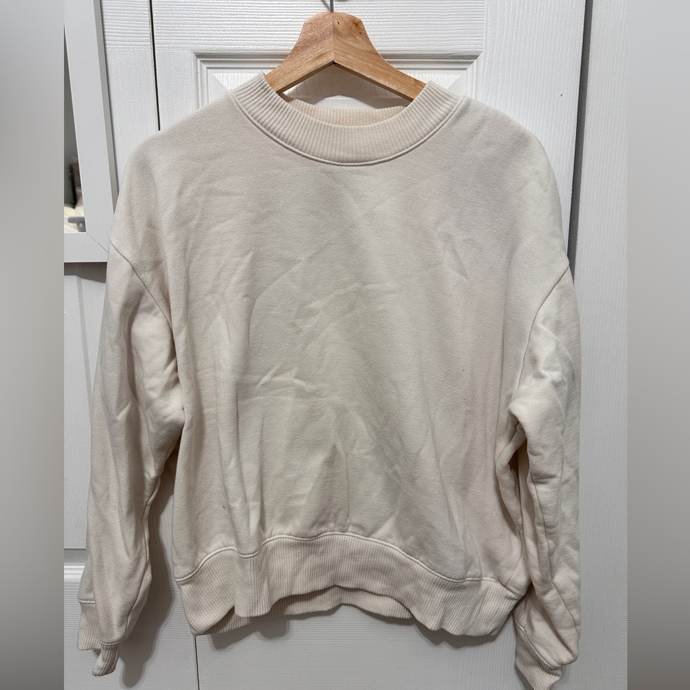 Off-white pullover